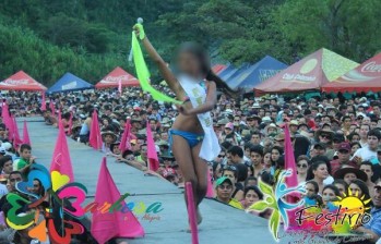 Una gran polémica se armó por la elección de Miss Tanguita, que se celebró durante las fiestas Festi-río en el municipio de Barbosa, en Santander. FOTO VANGUARDIA