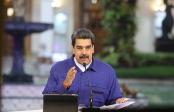 Nicolás Maduro insiste en realizar las elecciones legislativas de diciembre a pesar de los llamados de la oposición y la comunidad internacional a cambiar su fecha. FOTO EFE