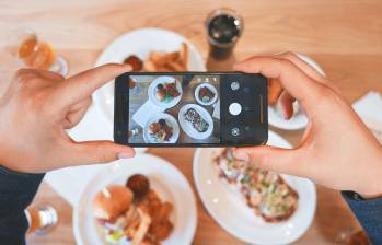 Instagram tiene 1.082 millones de usuarios en todo el mundo, según el último informe We Are Digital 2020. Foto: Eaters Collective vía Unsplash