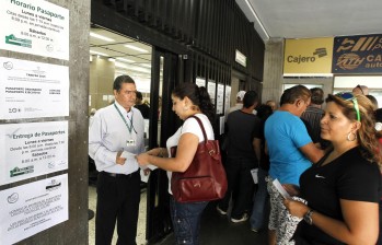 Una agencia de viajes cobra 10 mil pesos por conseguir la cita para el trámite del pasaporte. FOTO JAIME PÉREZ