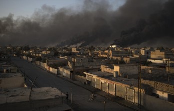 Mosul, el último bastión que le queda al Estado Islámico en Irak, está siendo tomada por las tropas por el oeste. FOTO AP 