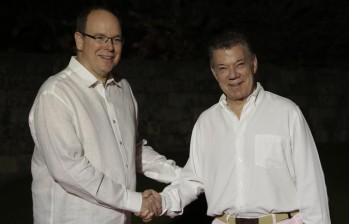En la ciudad de Cartagena el príncipe Alberto II de Mónaco y el presidente Santos firmaron acuerdo de entendimiento. FOTO EFE