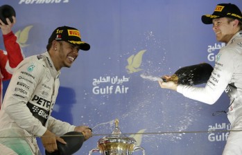 Hamilton sale de Baréin aún más líder del Mundial, con 93 puntos, 27 más que su compañero Rosberg y uno más de ventaja sobre Vettel. FOTO AP