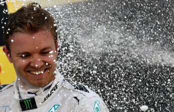 El alemán Nico Rosberg (Mercedes) mantuvo este domingo su total dominio en el comienzo del Mundial de Fórmula Uno 2016. FOTO AFP