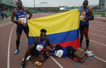 El equipo masculino de relevo 4x400 fue la sorpresa del atletismo al vencer a los favoritos, EE.UU. y Trinidad y Tobago. FOTO reuters