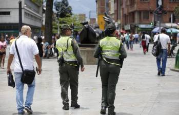 El corredor de Carabobo, desde la Plaza Botero hasta San Juan, es de los más comerciales del Centro. Allí se iniciará un plan de seguridad para la última temporada del año. FOTO manuel saldarriaga