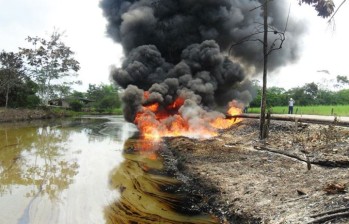Los atentados a oleoductos se incrementaron desde mayo, provocando daño ambiental en Nariño y Putumayo. FOTO archivo