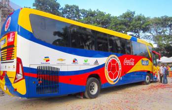 Fifa pone a escoger slogan para bus de Colombia