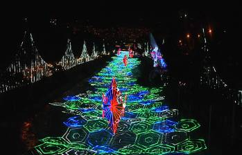 Con los alumbrados del río se encendieron los valores de esta Navidad.