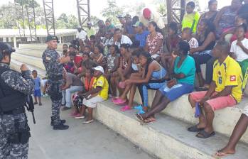 Las Fuerzas Armadas de Ecuador recibieron a 150 personas que salieron desplazadas de Nariño FOTO cortesía twitter @TMT30_