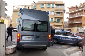 AP - El Papa fue trasladado el 1 de febrero al Policlínico de Gemelli en Roma aquejado de una laringotraqueítis aguda asociada a su proceso gripal.