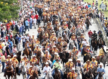 Henry Agudelo - La cabalgata es uno de los eventos más masivos de la Feria de las Flores.