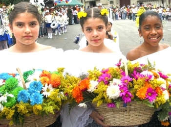 Diego González - La idea del desfile es sembrar en los niños la semilla de las tradiciones paisas.