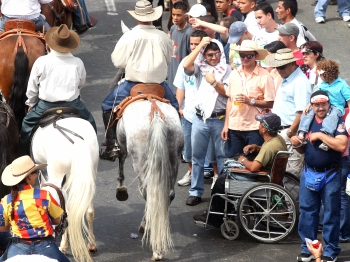 Henry Agudelo - La cita se cumplió como siempre: salida de la Central Mayorista con recorrido por Las Vegas.