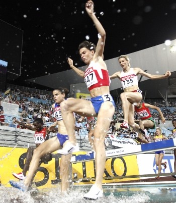 AP - La rusa Yekaterina Volkova, figura en en los 3.000 metros con obstáculos femeninos.