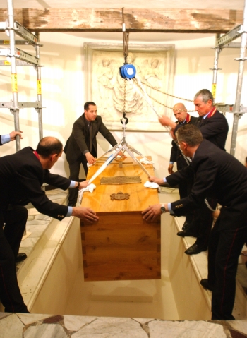 Reuters - La ceremonia del entierro fue privada.