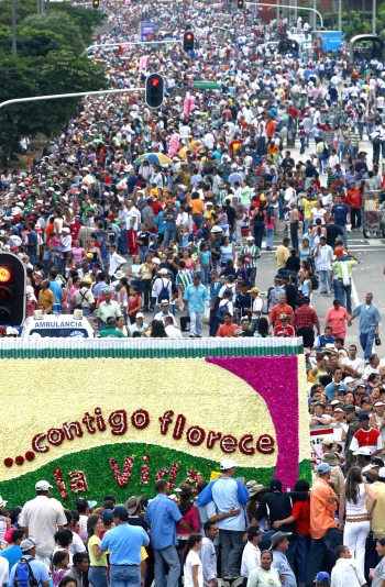 Jaime Pérez - El desfile se caracterizó por la organización y el buen clima de la ciudad.