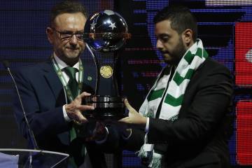 Chapecoense compartió trofeo de Suramericana con Nacional