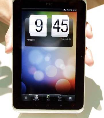 Reuters - HTC se unió a la multitud de fabricantes de Tablet PC con su modelo Flyer, que viene con una pantalla de 7 pulgadas y un lápiz aparte y una tecla especial para Facebook, permitiendo a sus usuarios publicar información en su cuenta directamente.