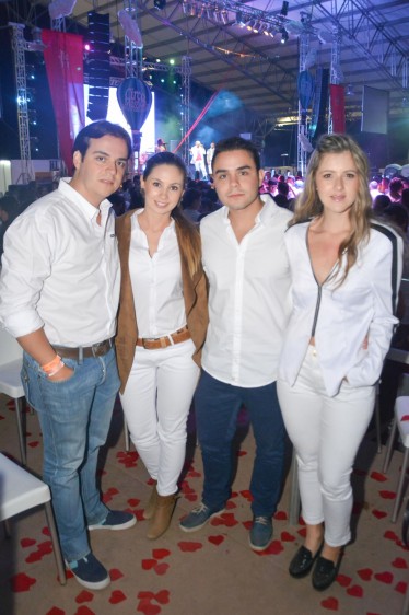 Felipe Vélez, Mariana Vélez, Santiago Vélez y María Clara Salazar. Foto Cámara Lúcida.