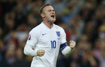 Rooney superó a Charlton y es ahora el máximo goleador de la selección Inglaterra. FOTO AFP