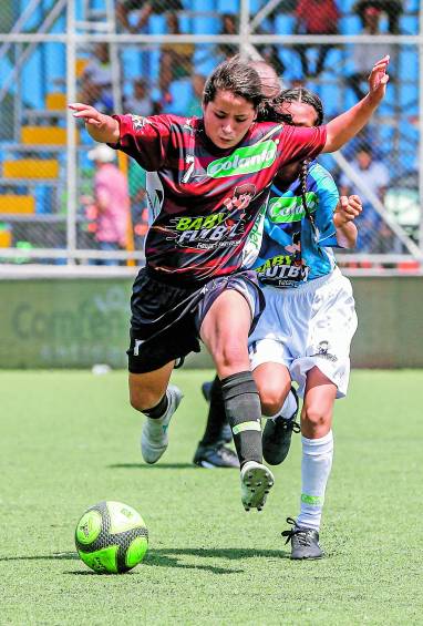 Chía ganó 3-0 a Sampués de Sucre gracias a los goles de Luisa Fernanda Romero, Sthefany Gómez y Xiomara Silva. FOTO Jaime Pérez