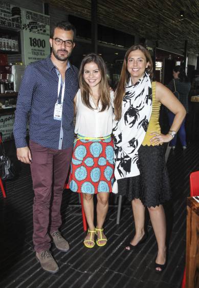 Juan Pablo Gaviria, Virginia Gil y Genoveva Pombo. Foto Cámara Lúcida.