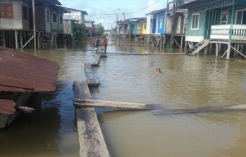 En Chocó, al menos cinco municipios están en alerta por el incremento de lluvias en los últimos días. En la foto, El Carmen del Darién. En el país son cuatro los departamentos en riesgo. FOTO cortesía