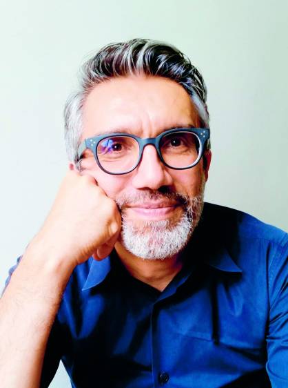 El investigador Mehran Ebrahimi se describe como una persona familiar, que le encanta pasar tiempo de calidad con sus cuatro hijos y esposa. Así es que se nutre. FOTO CORTESÍA GRUPO CONSULTORÍA