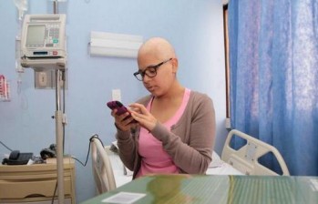 Camila Abuabara recibió un trasplante de médula el 19 de diciembre en la clínica Las Américas de Medellín. FOTO CORTESÍA