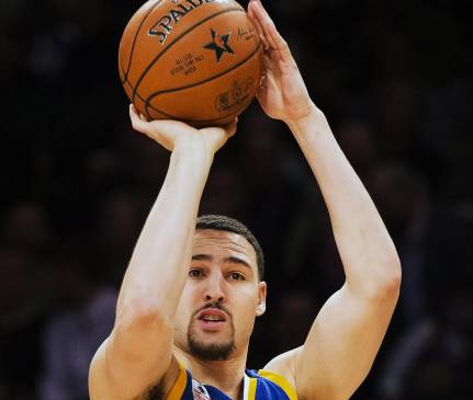 Klay Thompson, quien ganó el año pasado la NBA con Warriors, es el nuevo monarca de los triples del Juego de Estrellas. FOTO ap