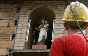La Gobernación, en alianza con el Sena, el Ministerio del Trabajo y Comfenalco ha realizado tres jornadas para ofertar empleo en los municipios de Amagá y Titiribí. FOTO donaldo zuluaga