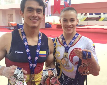 Jossimar volvió a competir en todos los aparatos y eso dejó muy satisfecho al técnico Jairo Ruiz. Venía de ganar oro en Brasil y Portugal. FOTOs archivo y cortesía