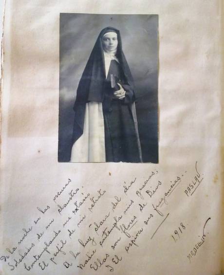 Primera página del diario de una religiosa de 1918. FOTO: Cortesía. 