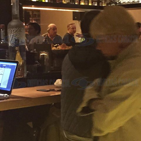 El directivo fue visto en un prestigioso restaurante de la capital española. FOTO CARACOL TV