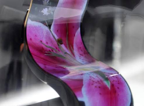 Aunque todavía no hay en el mercado un celular con pantalla flexible, las compañías trabajan para ello. FOTO archivo