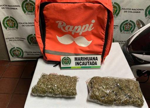 Droga encontrada en maleta de domicilios en El Poblado. FOTO CORTESÍA