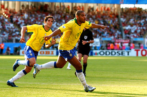 Adriano, en su mejor momento con la Selección de Brasil, en el Mundial de Alemania 2006. FOTO archivo efe 
