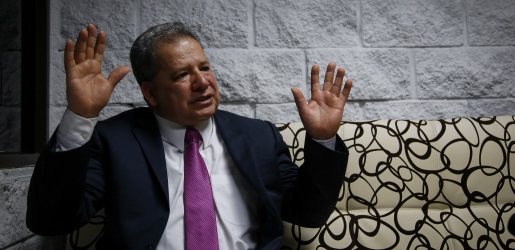 Rendón tiene 51 años y está en una celda transitoria del búnker de la Fiscalía en Bogotá, ayudando a documentar crímenes del bloque Centauros. FOTOS: MAURICIO ALVARADO (COLPRENSA).