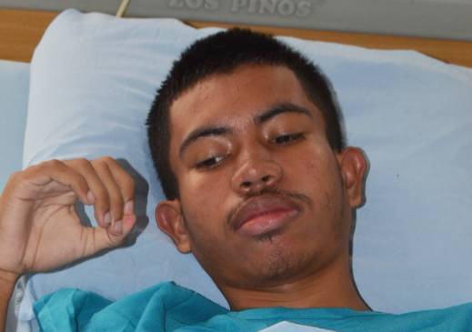 Joven internado en el Hospital San Vicente busca su familia
