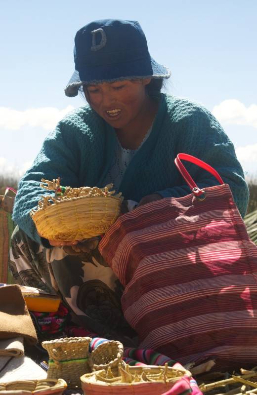 Retratos de las diferentes mujeres en Latinoamérica para descubrir sus diferencias. Tan diferentes y en el fondo tan iguales. Trabajo gráfico logrado en Perú, Bolivia y el Amazonas colombiano. Foto: Adriana Goenaga. Si desea participar ingrese a www.elcolombiano.com/mimejorclic