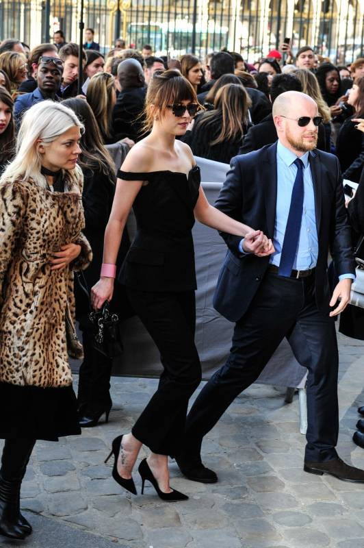 La actriz Dakota Johnson, protagonista de Cincuenta Sombras de Grey. FOTO AP