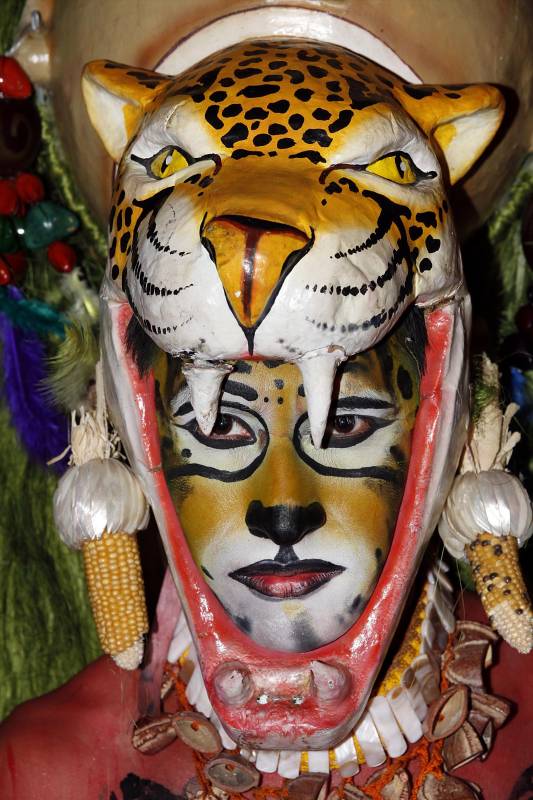 Más de 800 artistas de Medellín, municipios de Antioquia y algunos pueblos del país acudieron a esta cita con el folklor. Foto Henry Agudelo