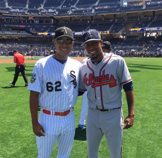 José Quintana (izquierda) y Julio Teherán, los dos lanzadores criollos que ayer estuvieron en el Juego de las Estrellas. FOTO Tomada de twitter @LasMayores