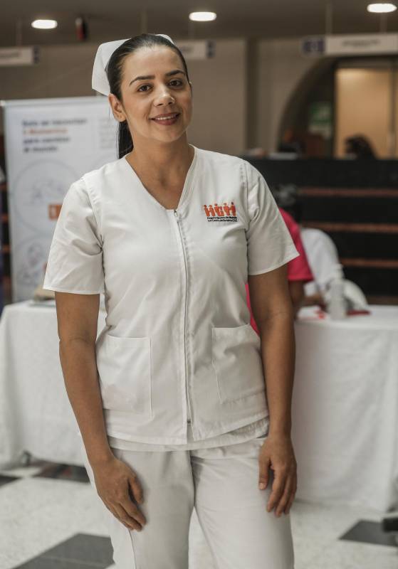 Los trabajadores de la salud son fundamentales para atender a los pacientes enfermos y para evitar mayores contagios. 