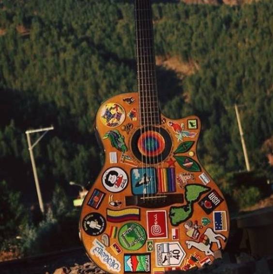 Le robaron la guitarra al cantante Alejo García