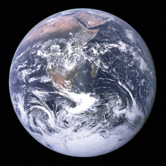 La Canica Azul (1972). Esta imagen tomada por la NASA obligó a pensar sobre el mundo de una manera diferente. 