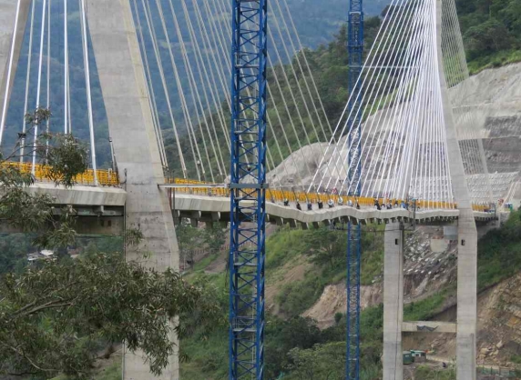 La crisis del Hisgaura, un puente que se volvió un acordeón 