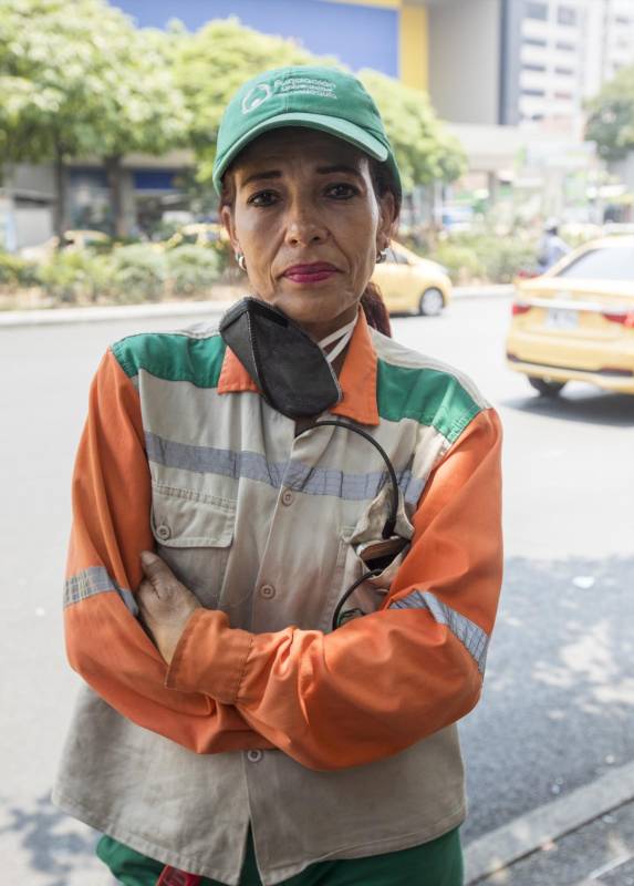 Los aseadores mantienen la ciudad limpia y evitan así que la salubridad sea un problema más. 