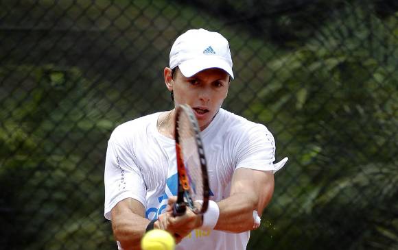 Alejandro González, antioqueño, 26 años, asume su décimo año como profesional del tenis. FOTO jaime Pérez 